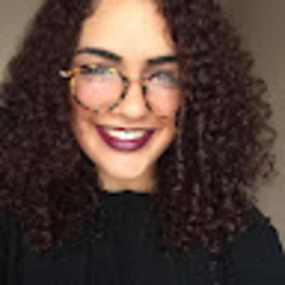 Meet your Posher, Paola